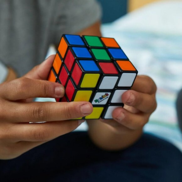 Rubik’s Cube, Duo Pack of The Original 3x3 & Mini 2x2 Classic Puzzle Game - Picture 4 of 4